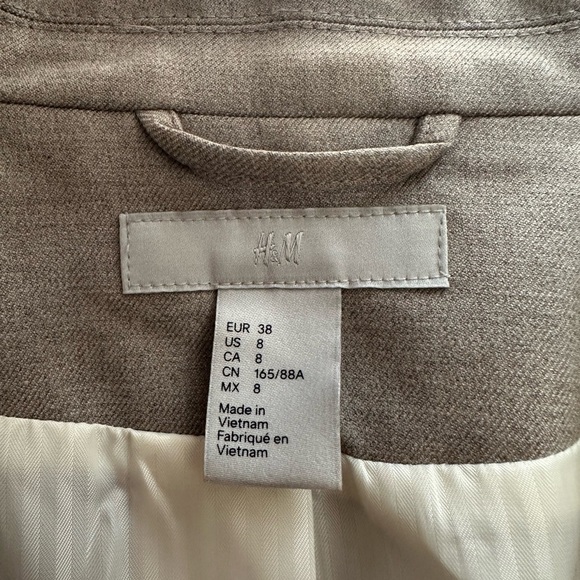 H&M Light Brown Three Pocket One Button Blazer Size 8 - Picture 2 of 7